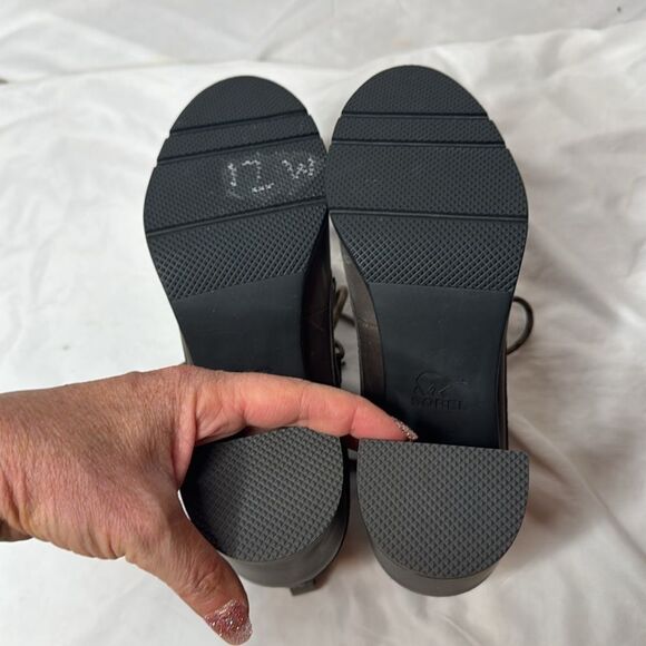 Sorel Gray and Brown Blake Lace Up Heeled Ankle Booties. Size 7.5. - Picture 8 of 9